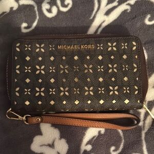 Michael Kors Black and Brown Wristlet